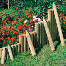 Palisaden im Garten